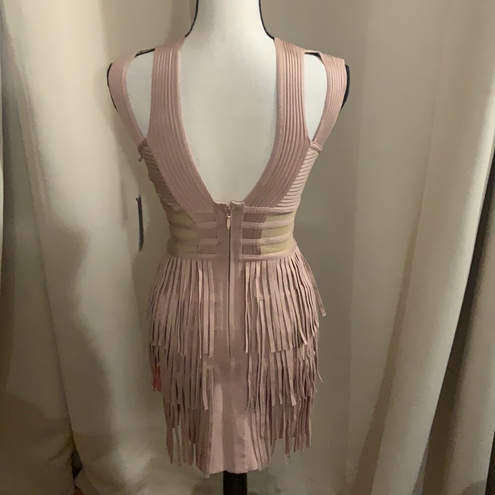 Dress - Picture 3 of 4